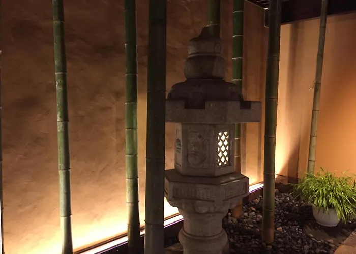 Luxury hotel only: Honke Bankyu